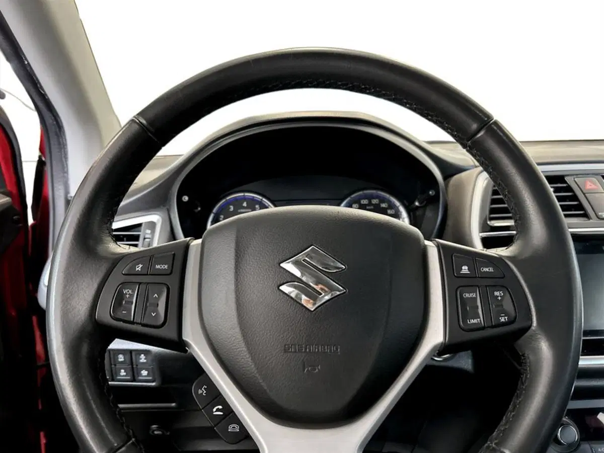 Suzuki S-Cross usata a Piacenza (12)