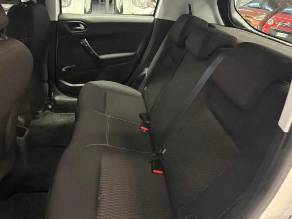 Peugeot 208 usata a Siena (10)