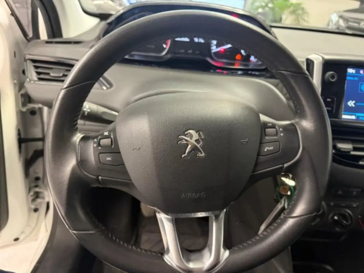 Peugeot 208 usata a Siena (6)