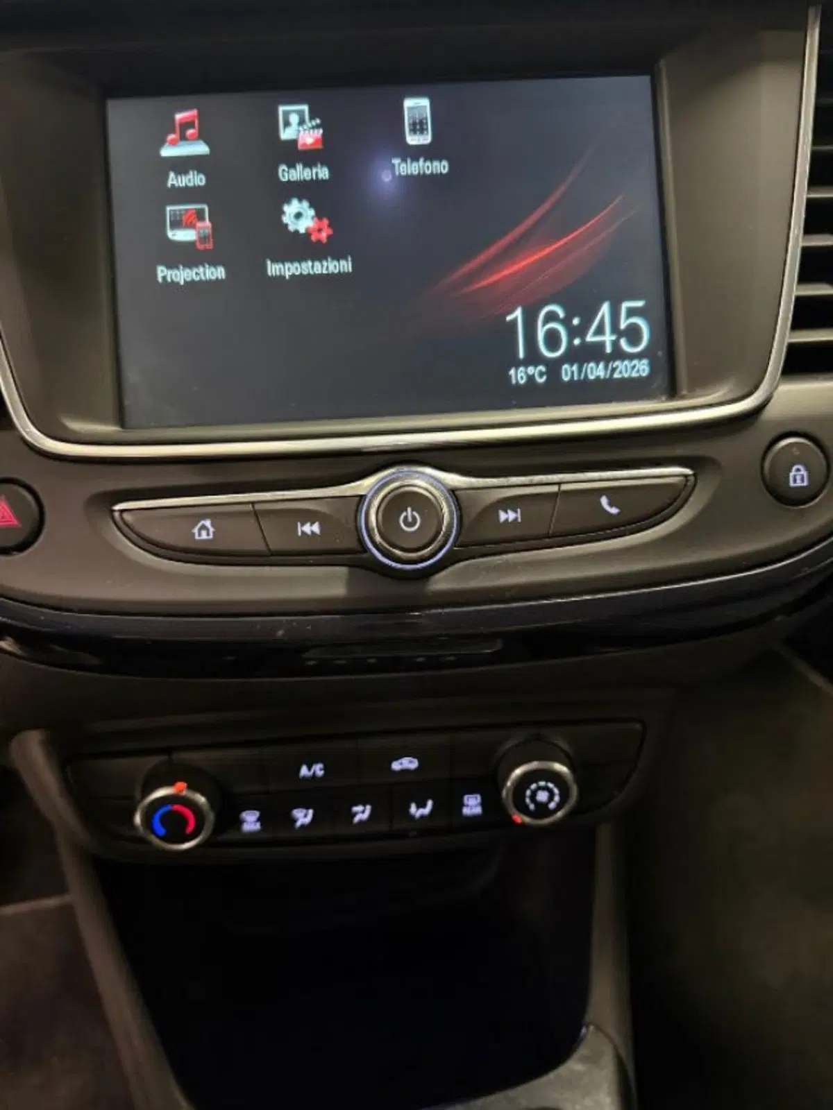 Opel Crossland X usata a Siena (8)