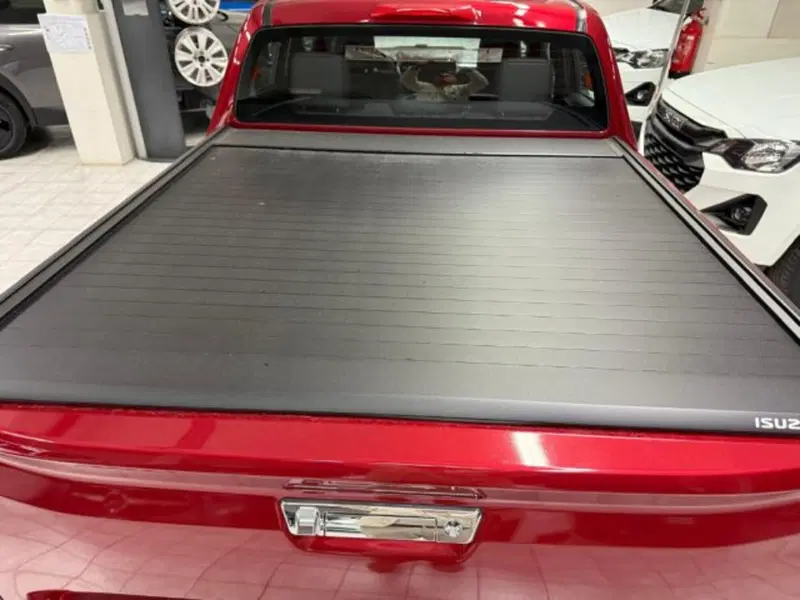 Isuzu D-Max Pick-up nuova a Siena (5)