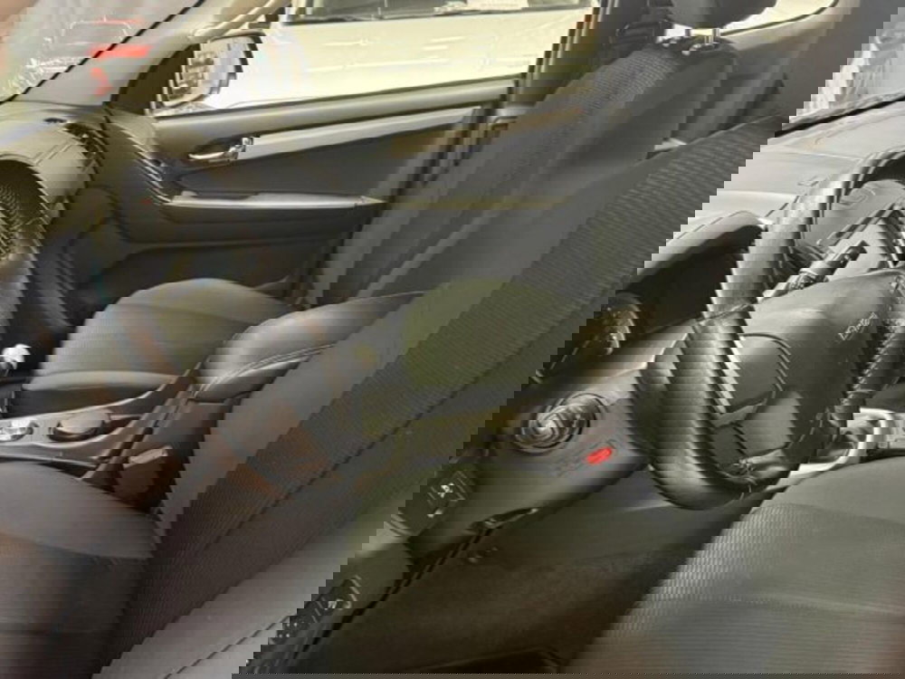 Isuzu D-Max Pick-up usata a Siena (12)