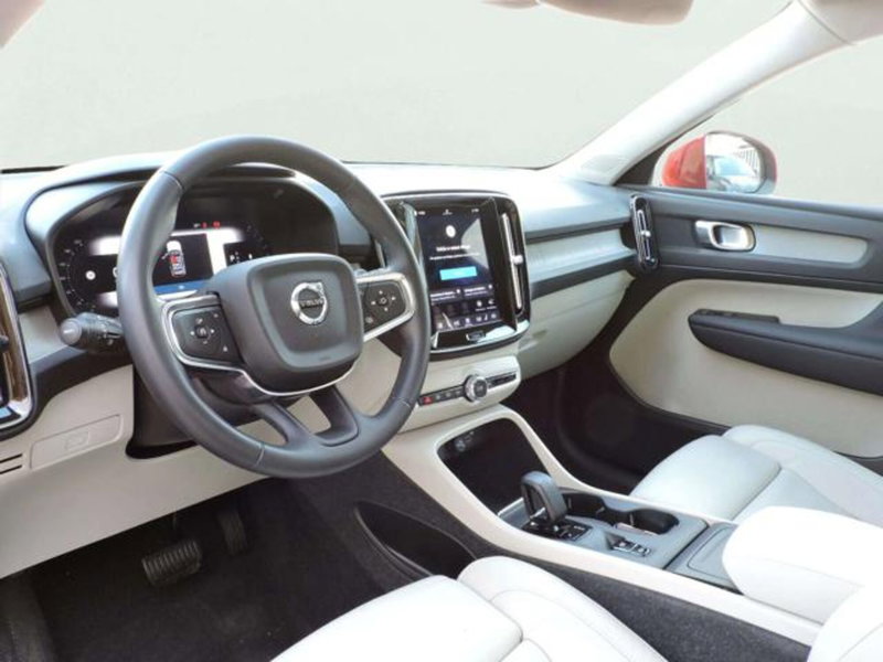 Volvo XC40 usata a Firenze (13)