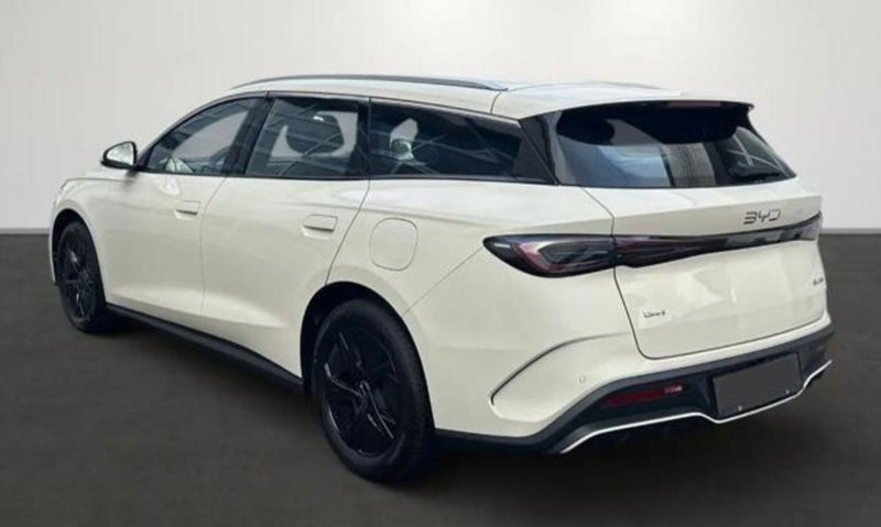 Byd Seal Station Wagon usata a Bologna (5)