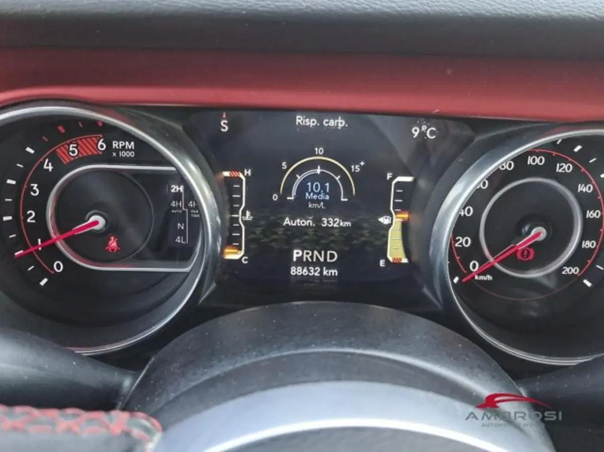 Jeep Wrangler usata a Perugia (11)