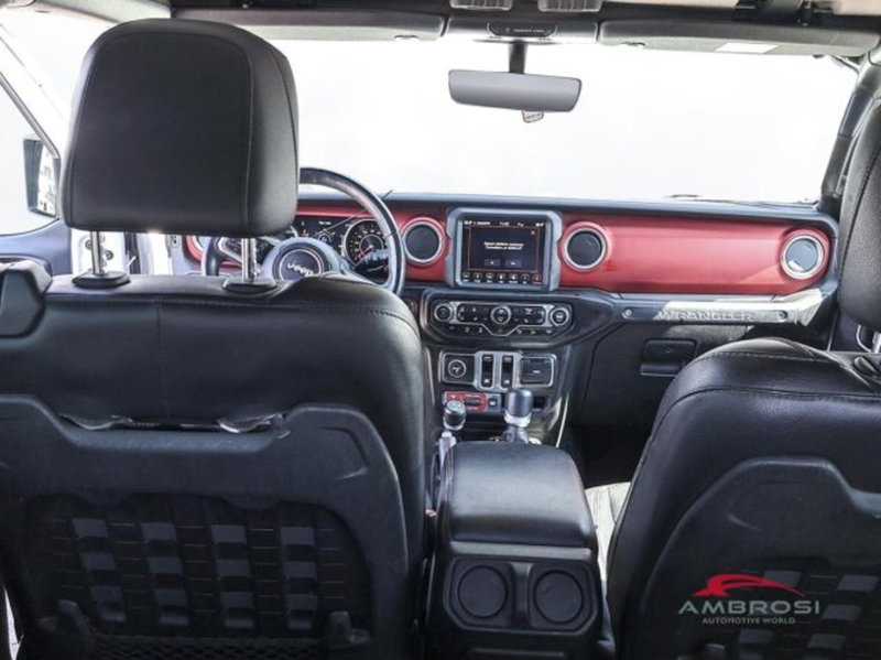 Jeep Wrangler usata a Perugia (12)