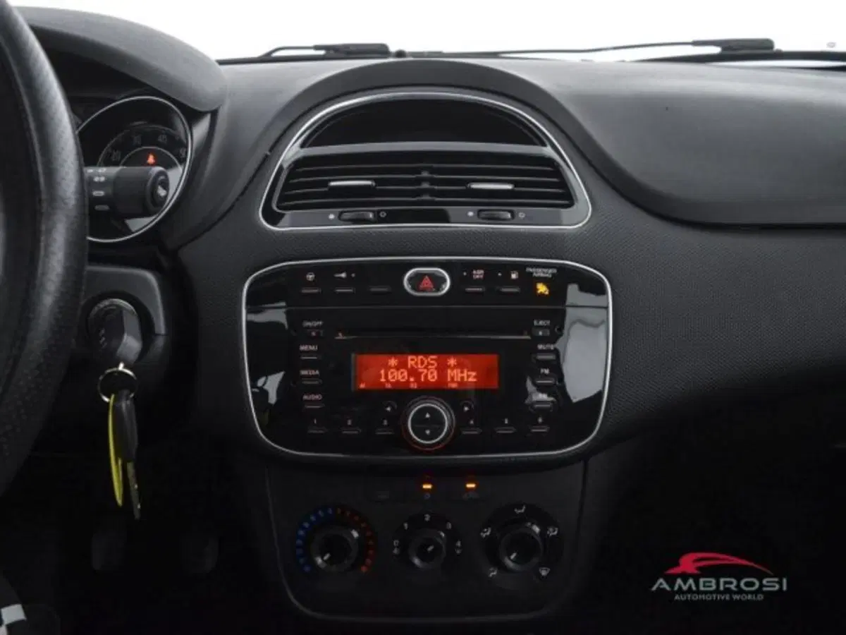 Fiat Punto usata a Perugia (15)
