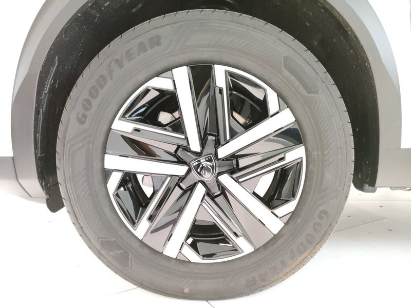 Peugeot 2008 nuova a Ascoli Piceno (7)