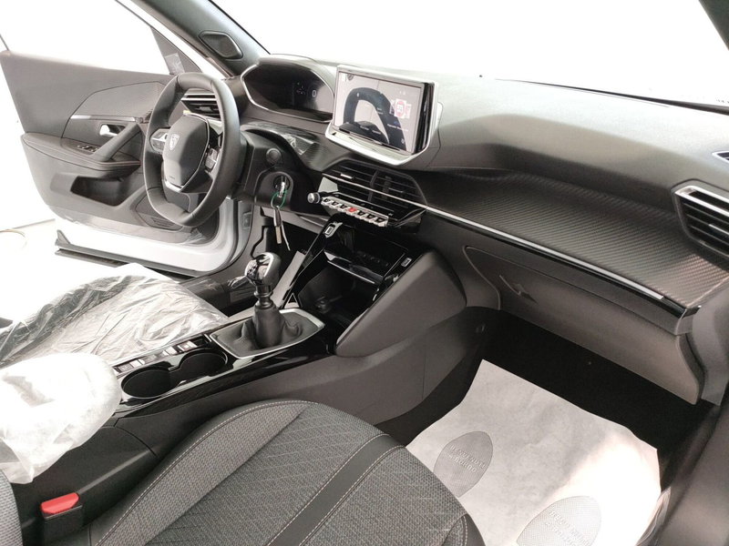 Peugeot 2008 nuova a L'Aquila (12)