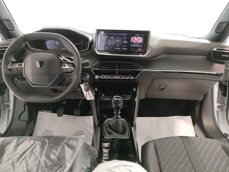 Peugeot 2008 nuova a L'Aquila (16)