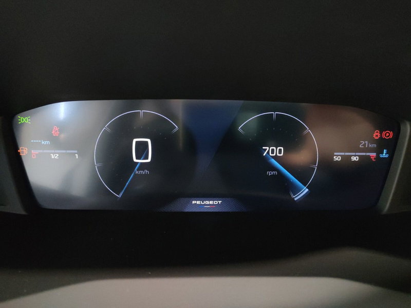 Peugeot 2008 nuova a L'Aquila (18)