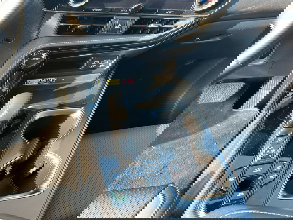 Lexus NX usata a Piacenza (15)