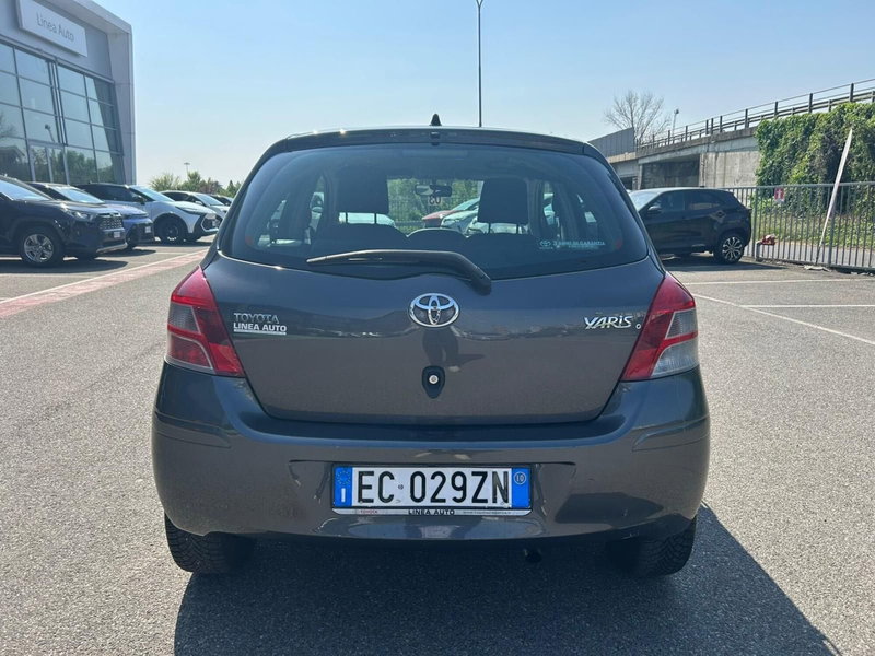 Toyota Yaris usata a Piacenza (5)