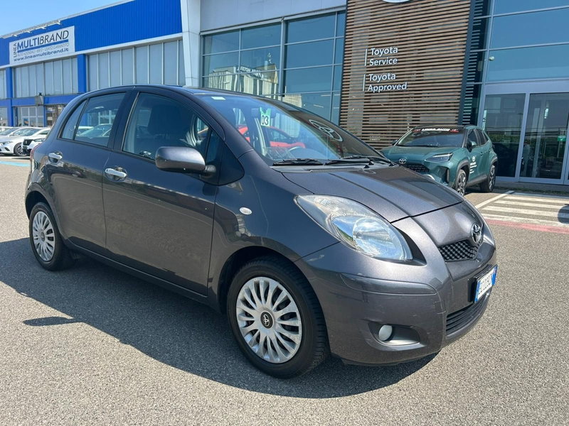Toyota Yaris usata a Piacenza (8)