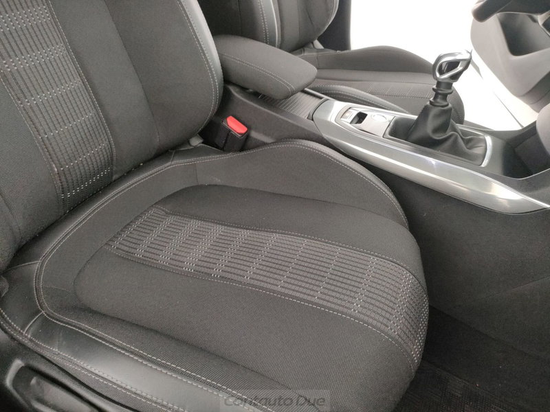 Peugeot 308 SW usata a Caserta (16)