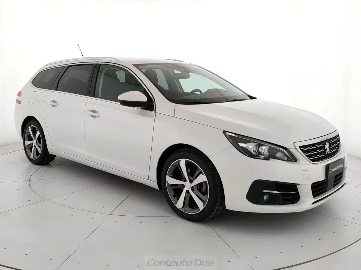 Peugeot 308 SW usata a Caserta (3)