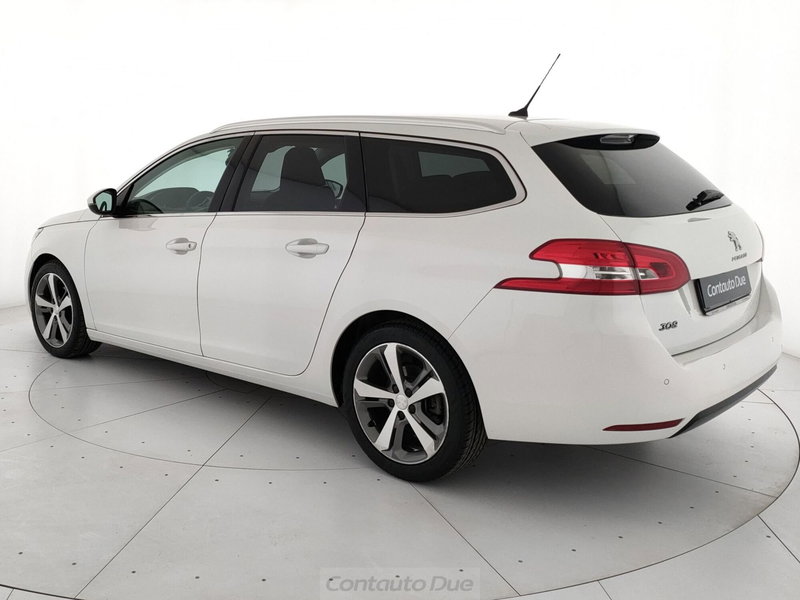 Peugeot 308 SW usata a Caserta (9)