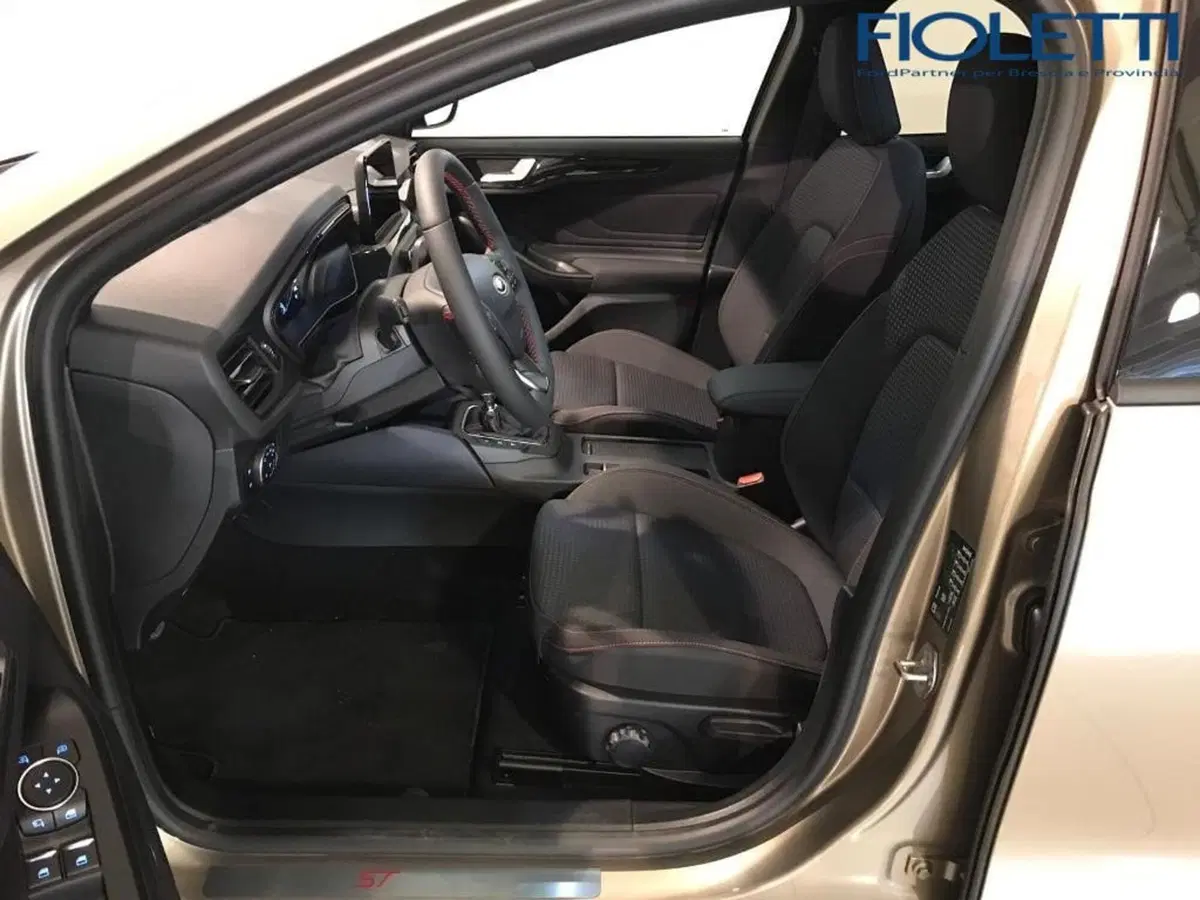 Ford Focus Station Wagon usata a Brescia (10)