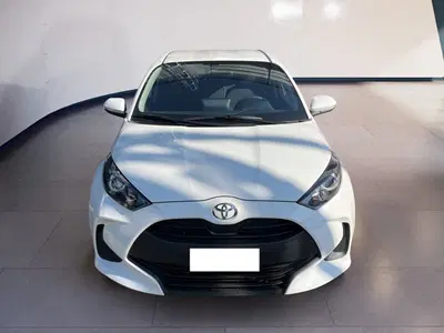 Toyota Yaris 1.5 Hybrid 5 porte Energy nuova a Torino