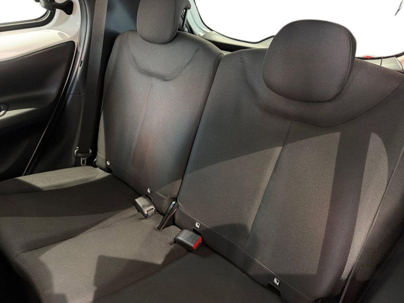 Toyota Aygo X usata a Catania (11)