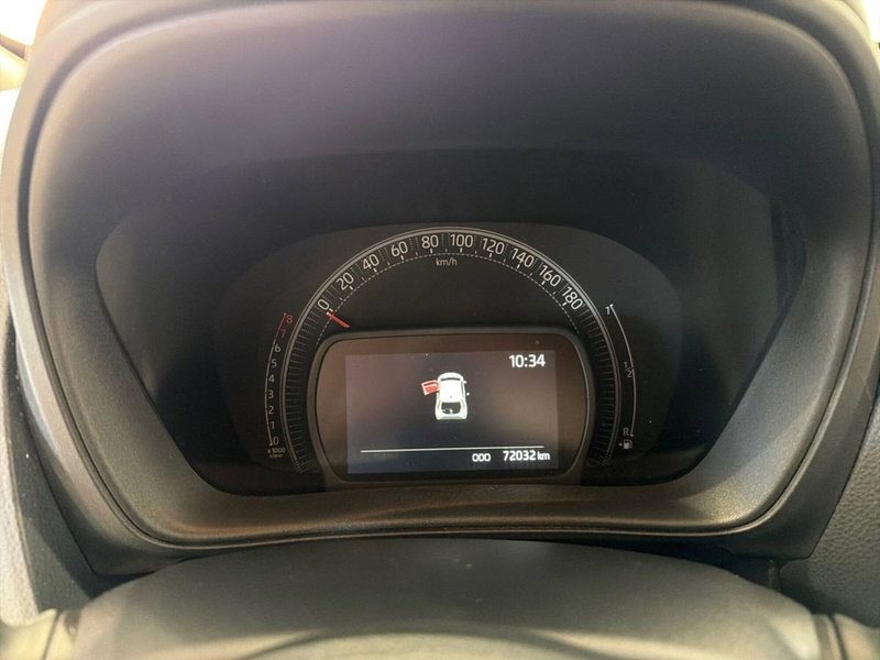 Toyota Aygo X usata a Catania (9)