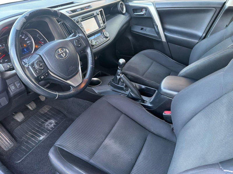 Toyota Rav4 usata a Catania (7)