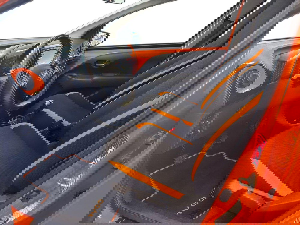 Toyota Aygo usata a Prato (11)