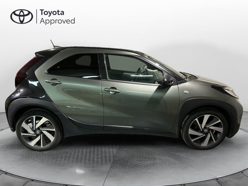 Toyota Aygo X usata a Milano (14)