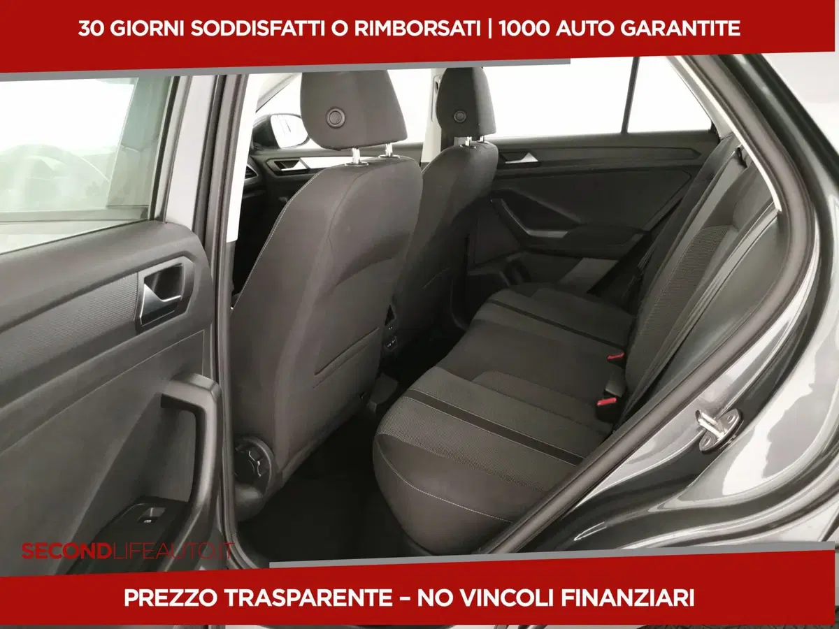 Volkswagen T-Roc usata a Chieti (8)
