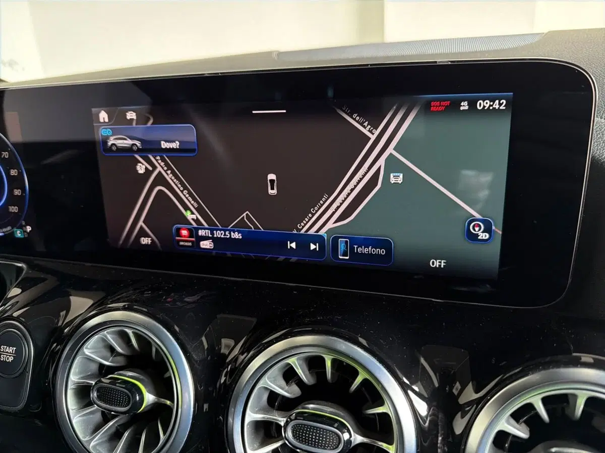 Mercedes-Benz EQA usata a Bergamo (11)