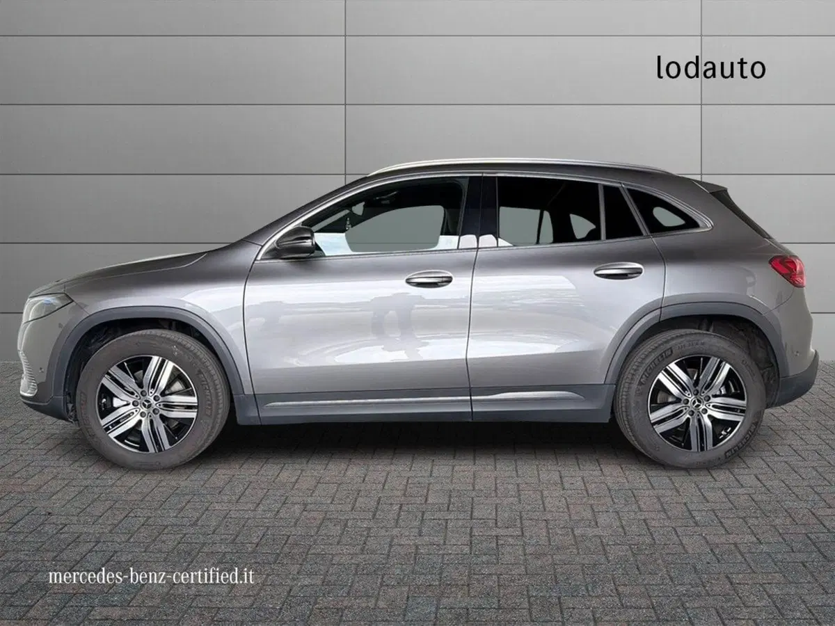 Mercedes-Benz EQA usata a Bergamo (6)