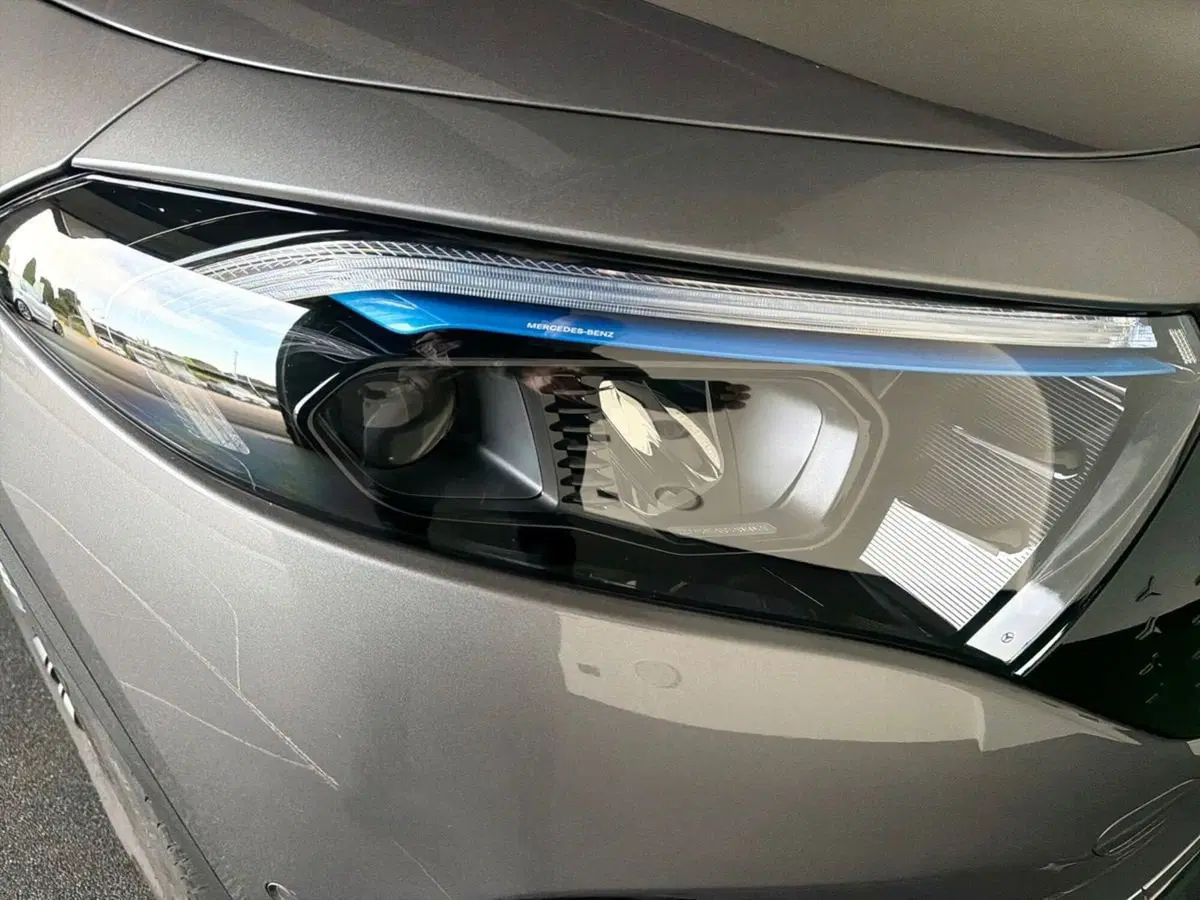 Mercedes-Benz EQA usata a Bergamo (7)