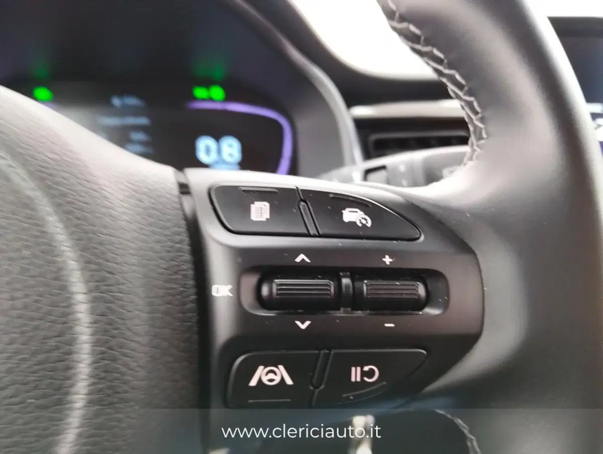 Kia Stonic usata a Como (11)