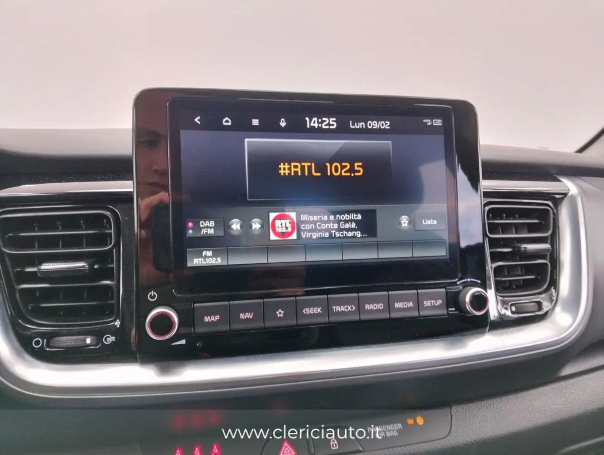Kia Stonic usata a Como (12)