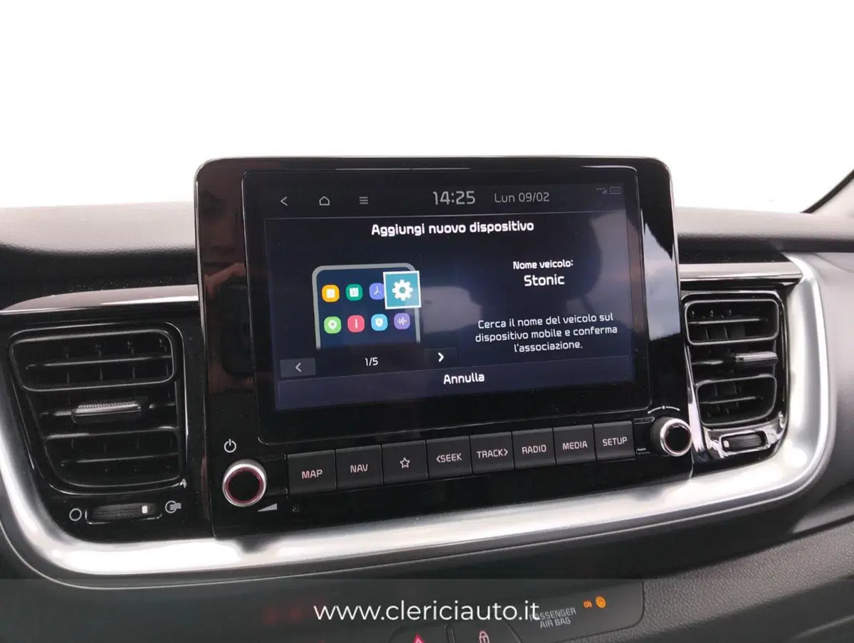 Kia Stonic usata a Como (13)