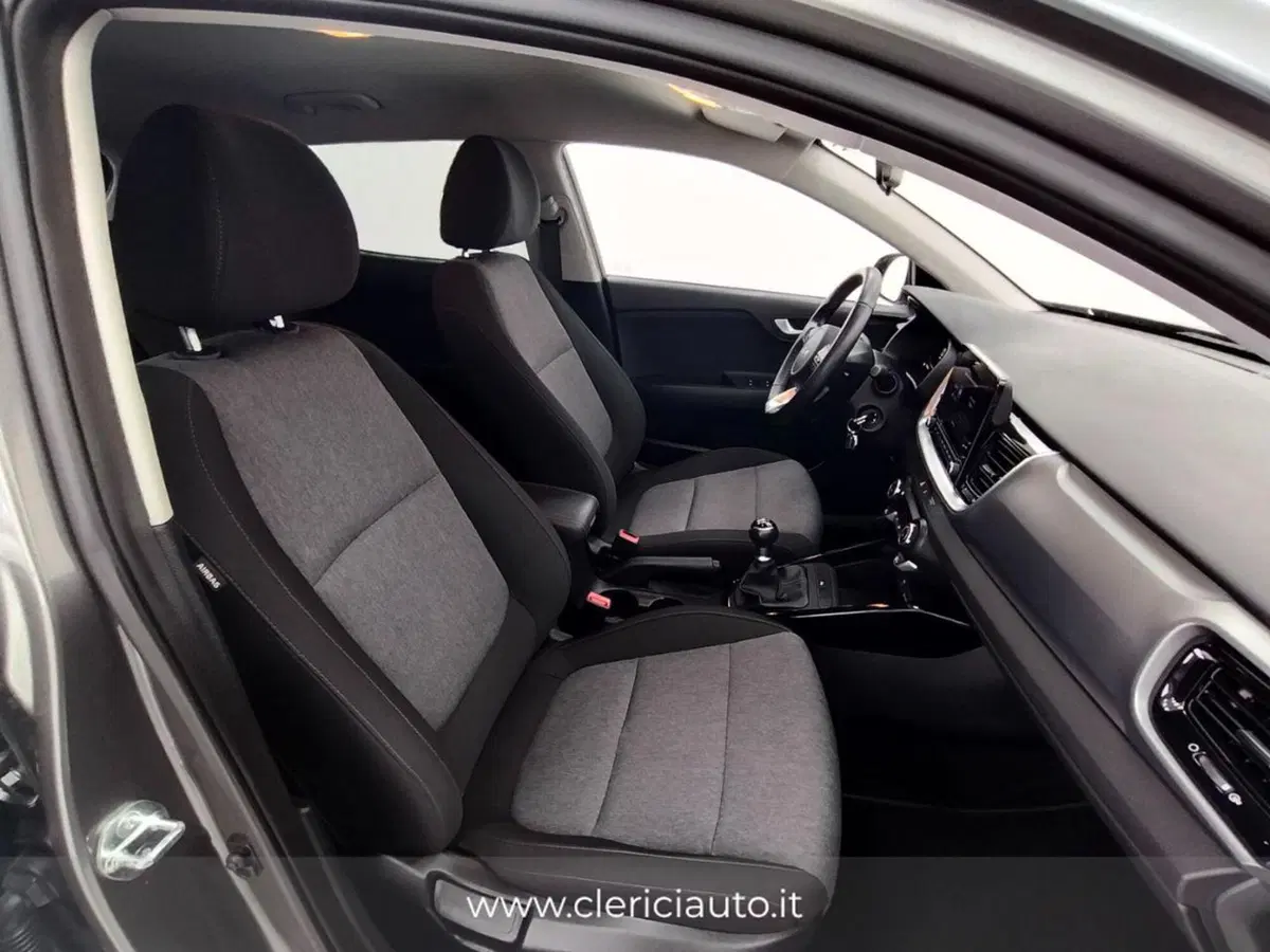 Kia Stonic usata a Como (3)