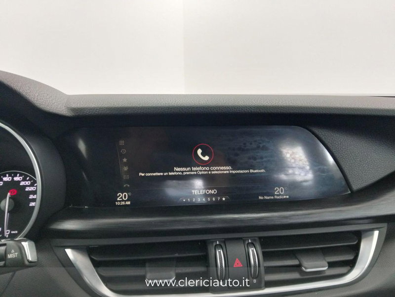 Alfa Romeo Stelvio usata a Como (15)