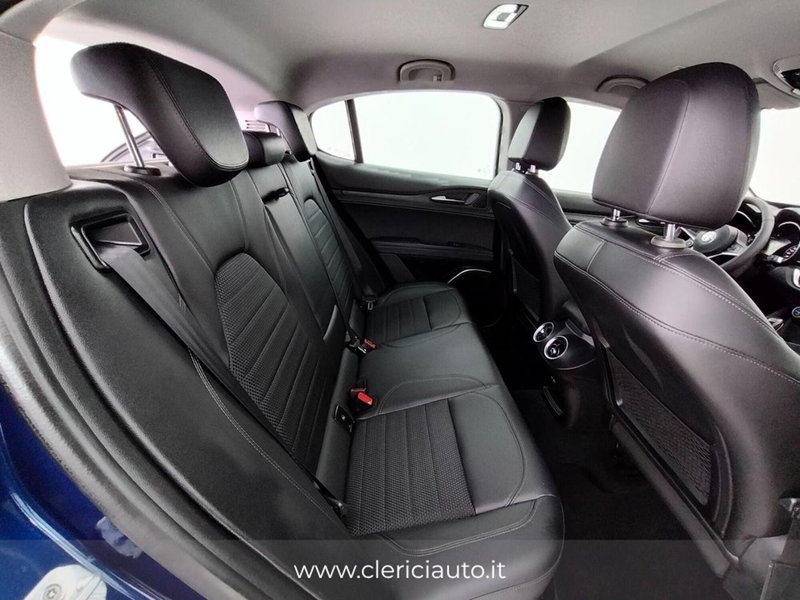 Alfa Romeo Stelvio usata a Como (5)