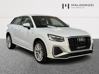 Audi Q2 35 2.0 tdi S line edition s-tronic del 2025 usata a Bari