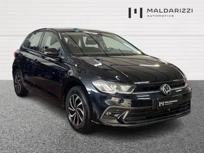 Volkswagen Polo 1.0 evo Life 80cv del 2024 usata a Bari