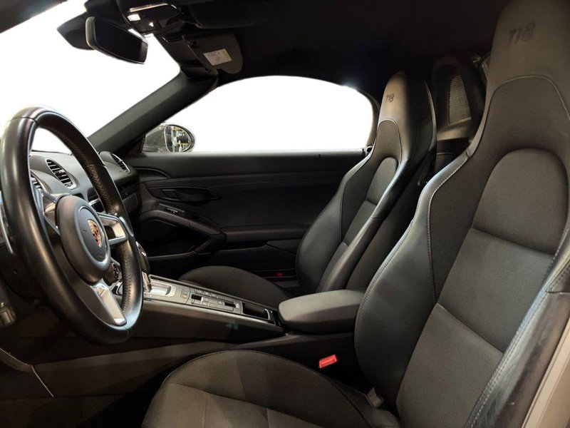 Porsche 718 Boxster  usata a Bari (7)