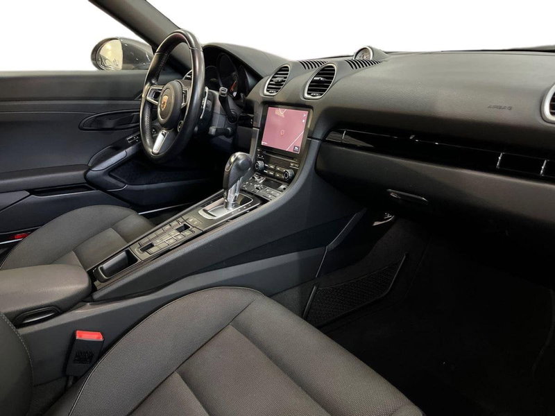 Porsche 718 Boxster  usata a Bari (9)