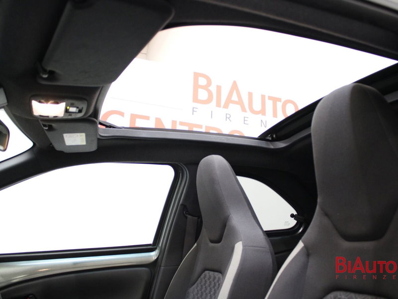 Toyota Aygo X usata a Firenze (13)