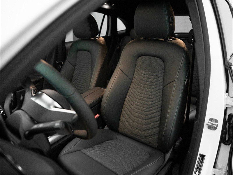 Mercedes-Benz GLA SUV nuova a Macerata (11)