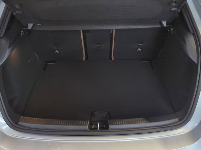 Mercedes-Benz Classe A Sedan nuova a Ancona (7)