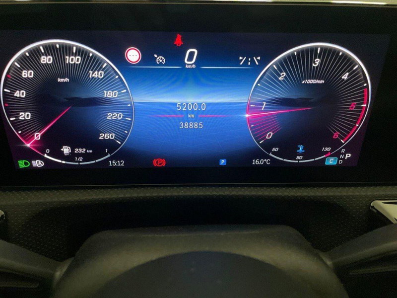 Mercedes-Benz CLA Shooting Brake usata a Ancona (9)