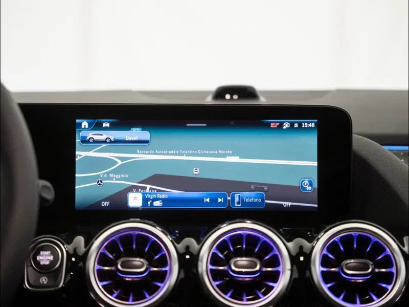 Mercedes-Benz GLA SUV nuova a Macerata (20)