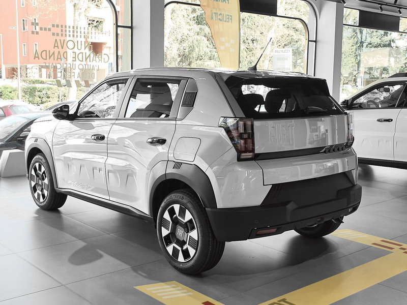 Fiat Grande Panda nuova a Prato (3)