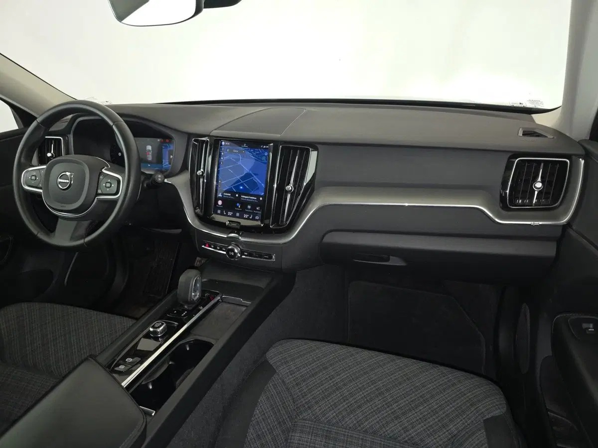 Volvo XC60 usata a Cuneo (12)