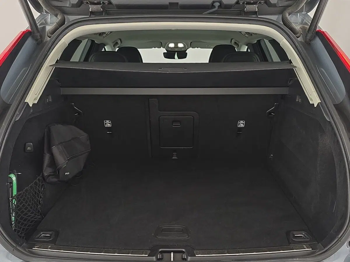 Volvo XC60 usata a Cuneo (8)
